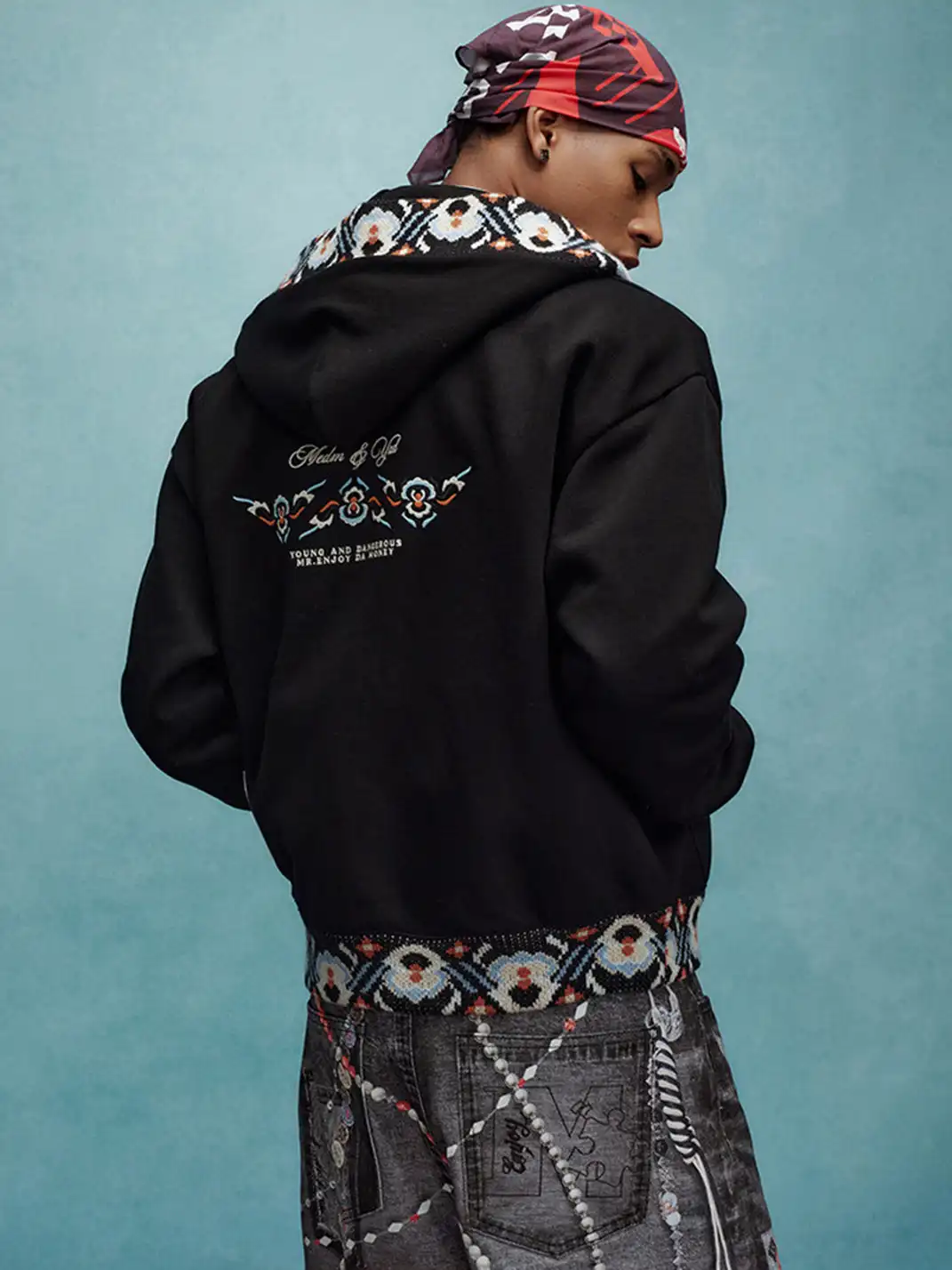 YADcrew | Collaboration Toothbrush Embroidered Sweatshirt