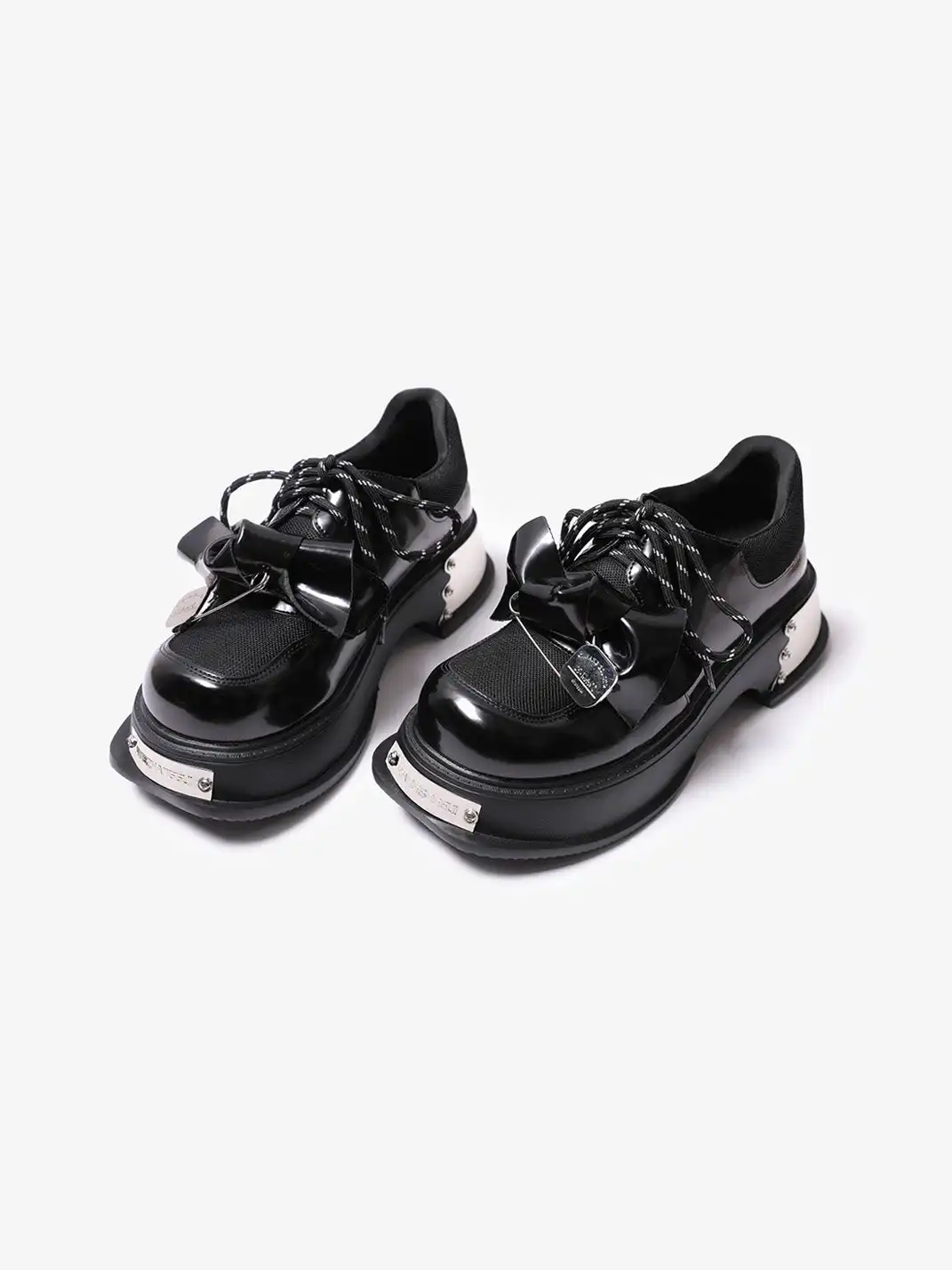 PINJIAHUI | Metal Detail Leather Platform Loafers