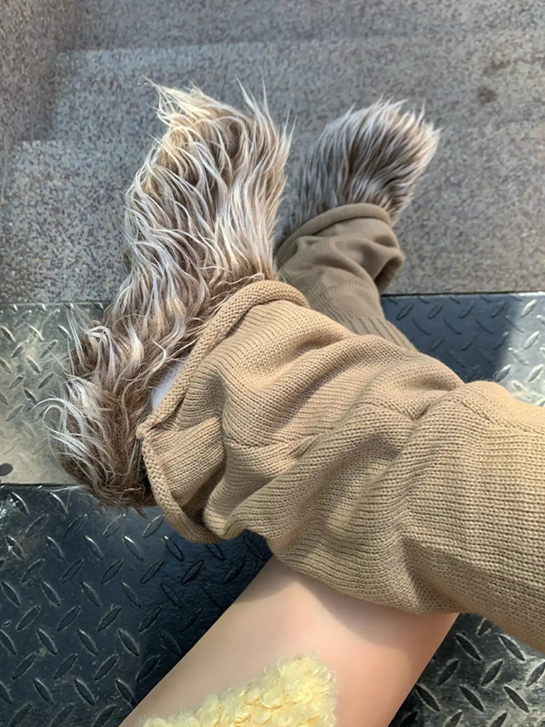 TZ killer | Plush Tassel Platform Slippers