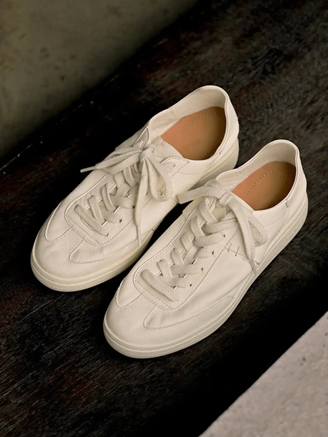FGMM | Cowhide Flat Shoes