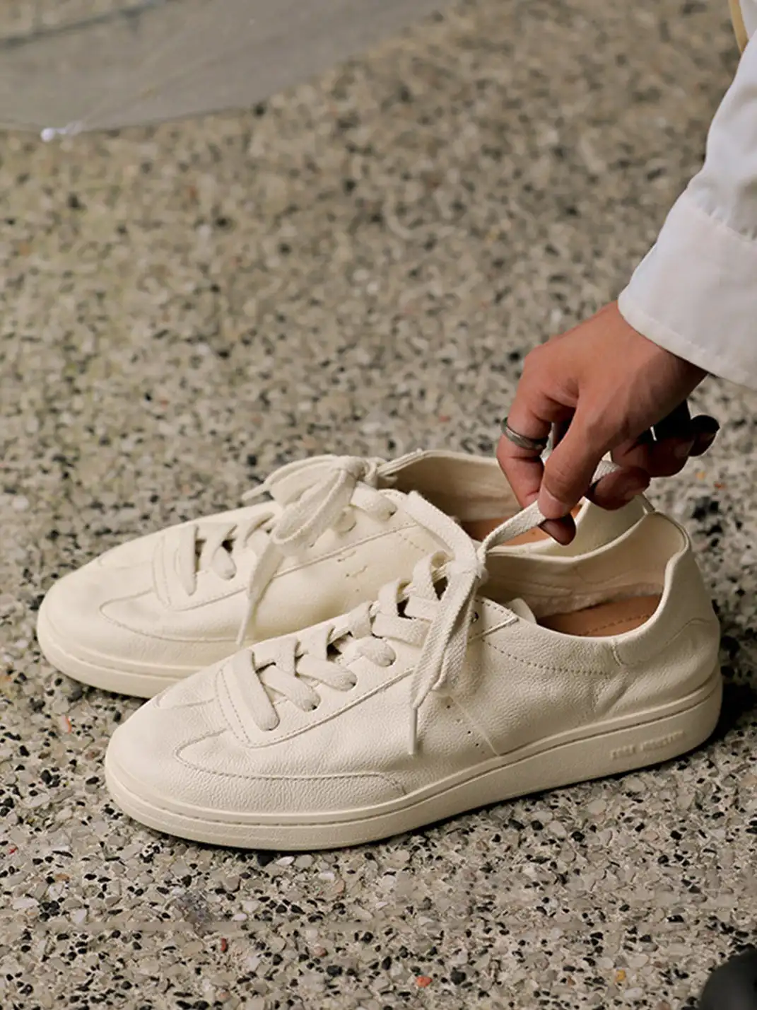 FGMM | Cowhide Flat Shoes