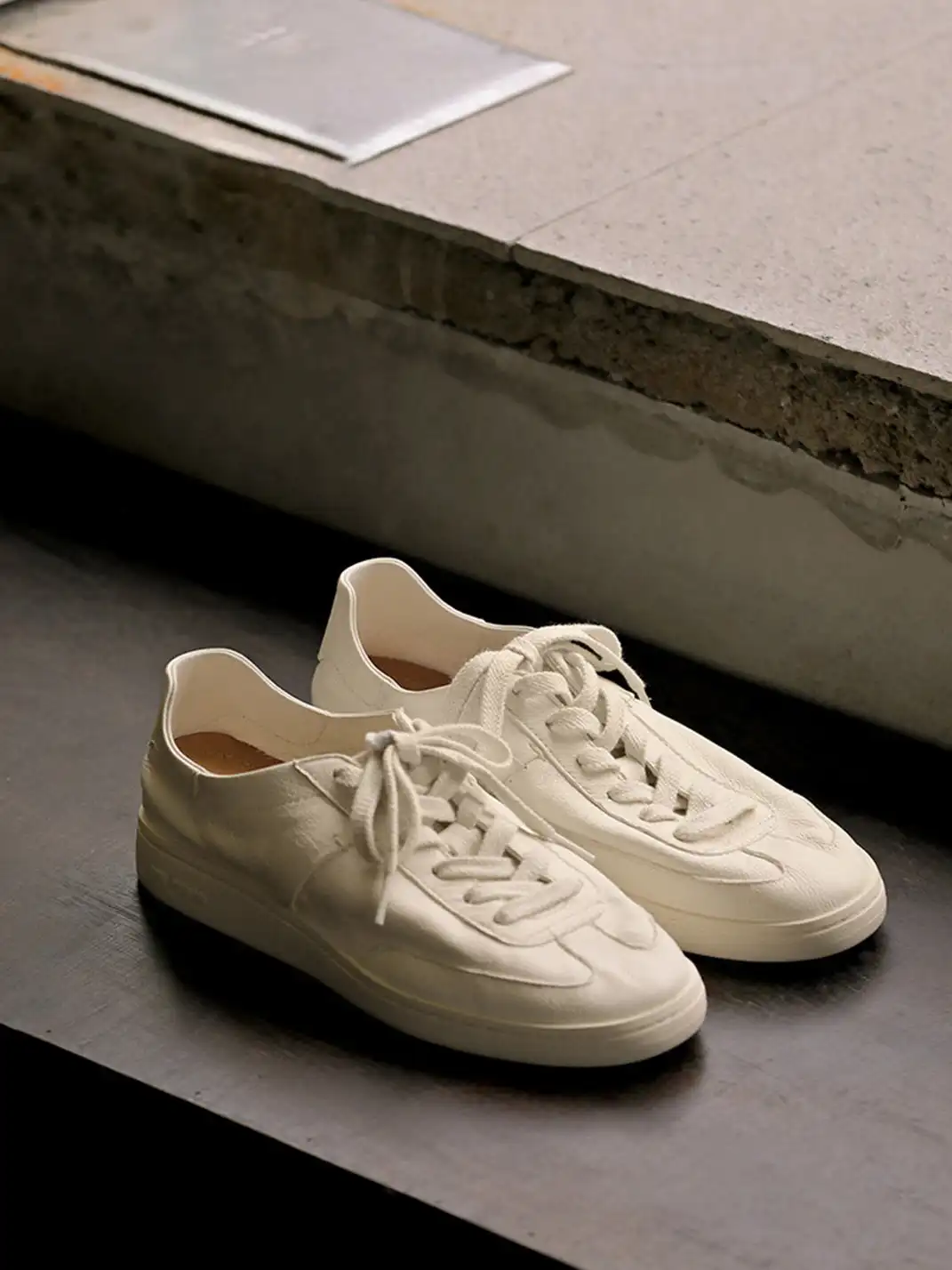 FGMM | Cowhide Flat Shoes