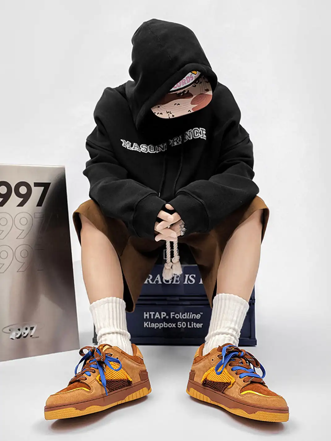 FGMM | Dual-Lace System Perforated Upper Sneakers