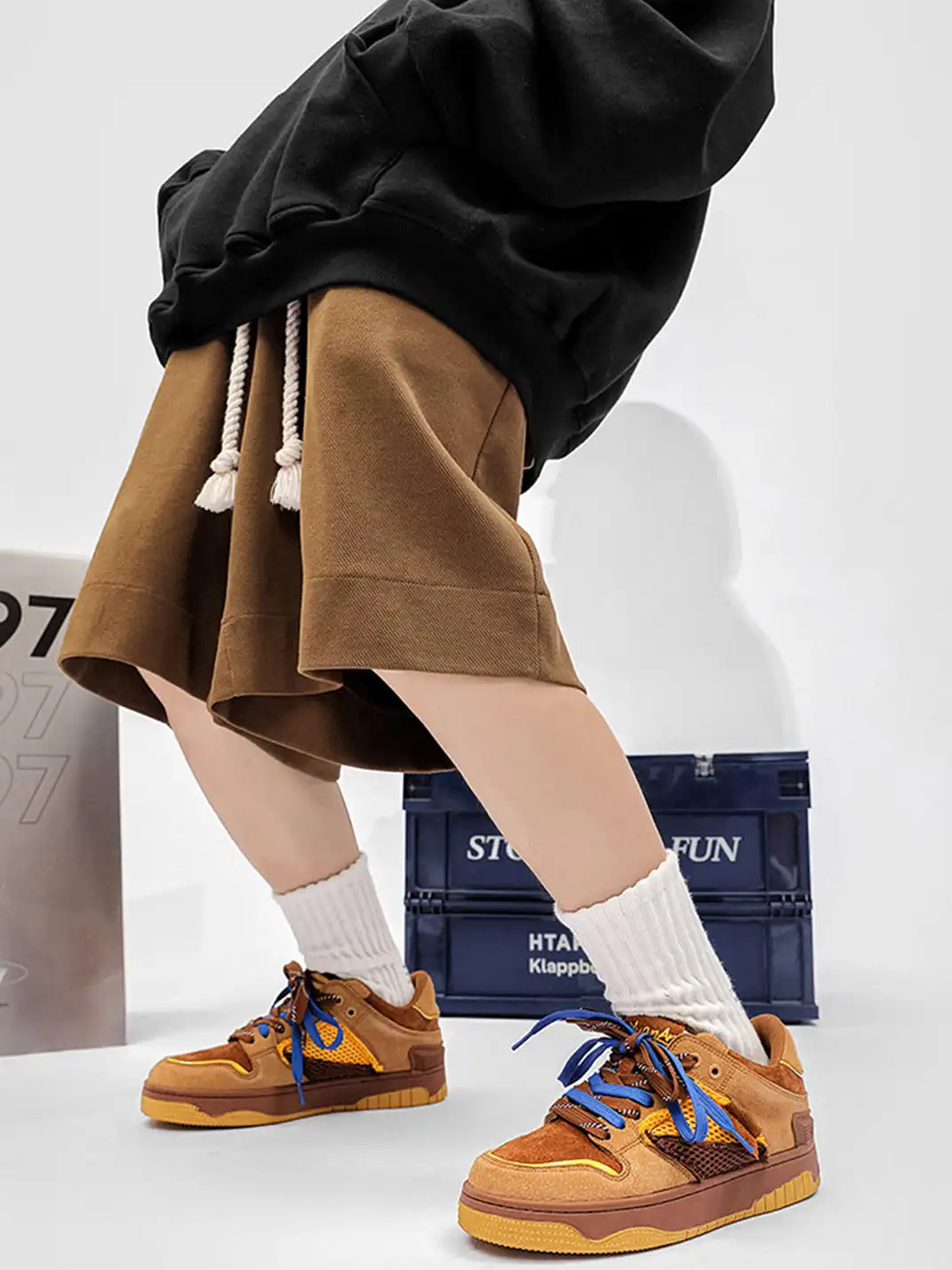 FGMM | Dual-Lace System Perforated Upper Sneakers