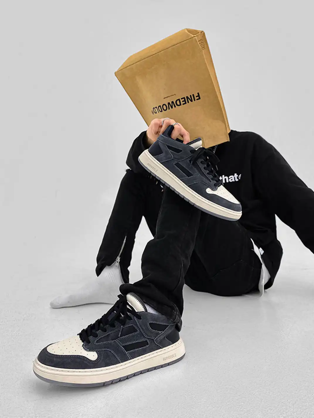 FGMM | Suede Low Top Sneakers
