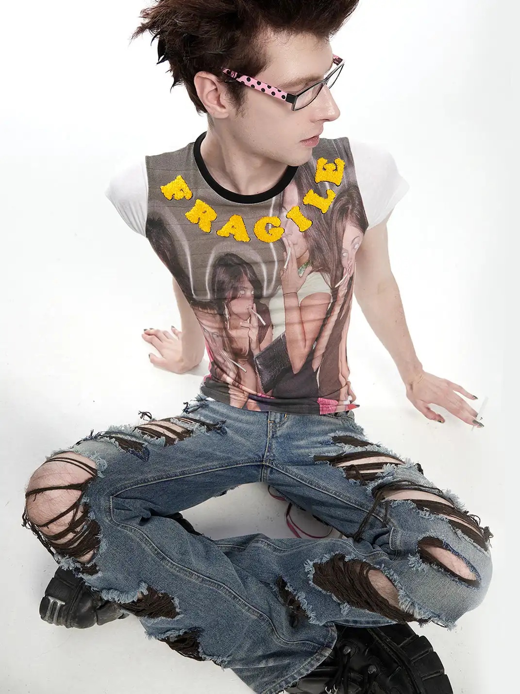 Fruitanari | Ripped Lace-Up Embroidered Jeans
