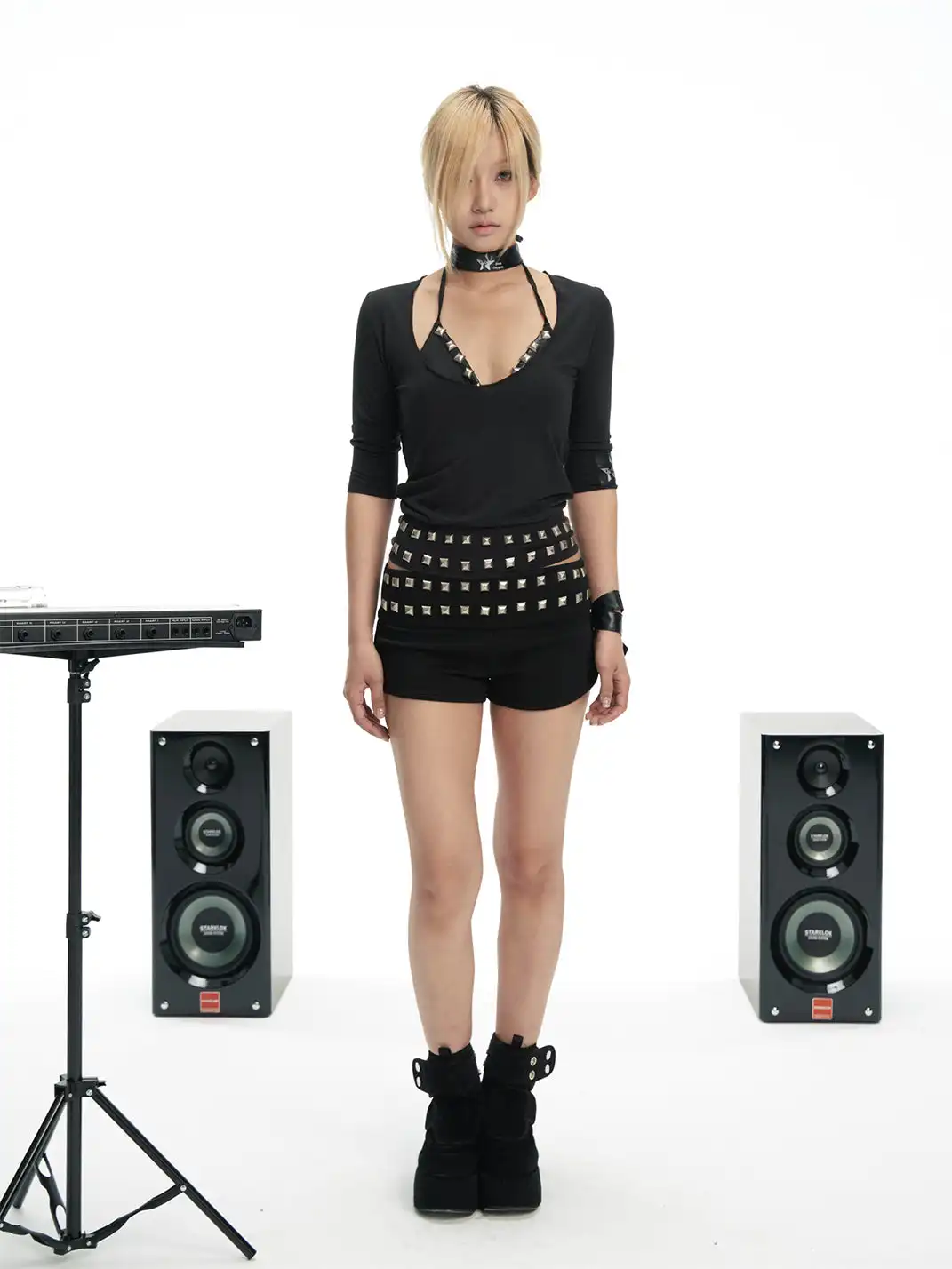 FreeOxygen | Heavy Industry Square Rivet Mid-Sleeve Top