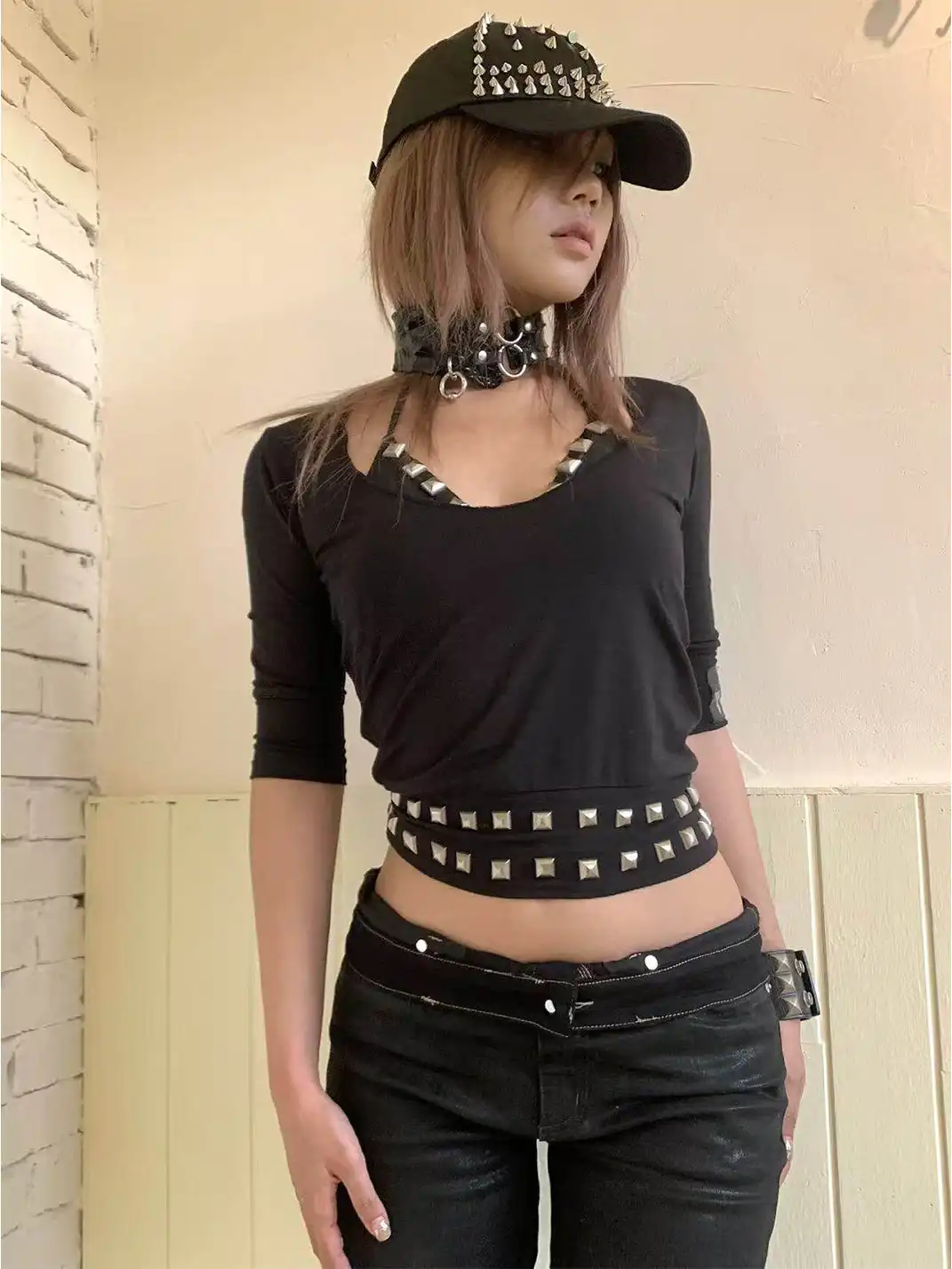 FreeOxygen | Heavy Industry Square Rivet Mid-Sleeve Top
