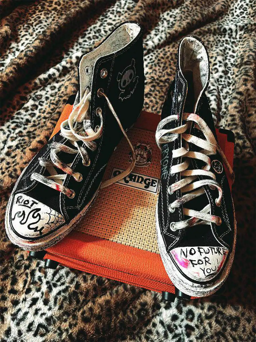 BIZZCUT | Graffiti High-Top Canvas Shoes