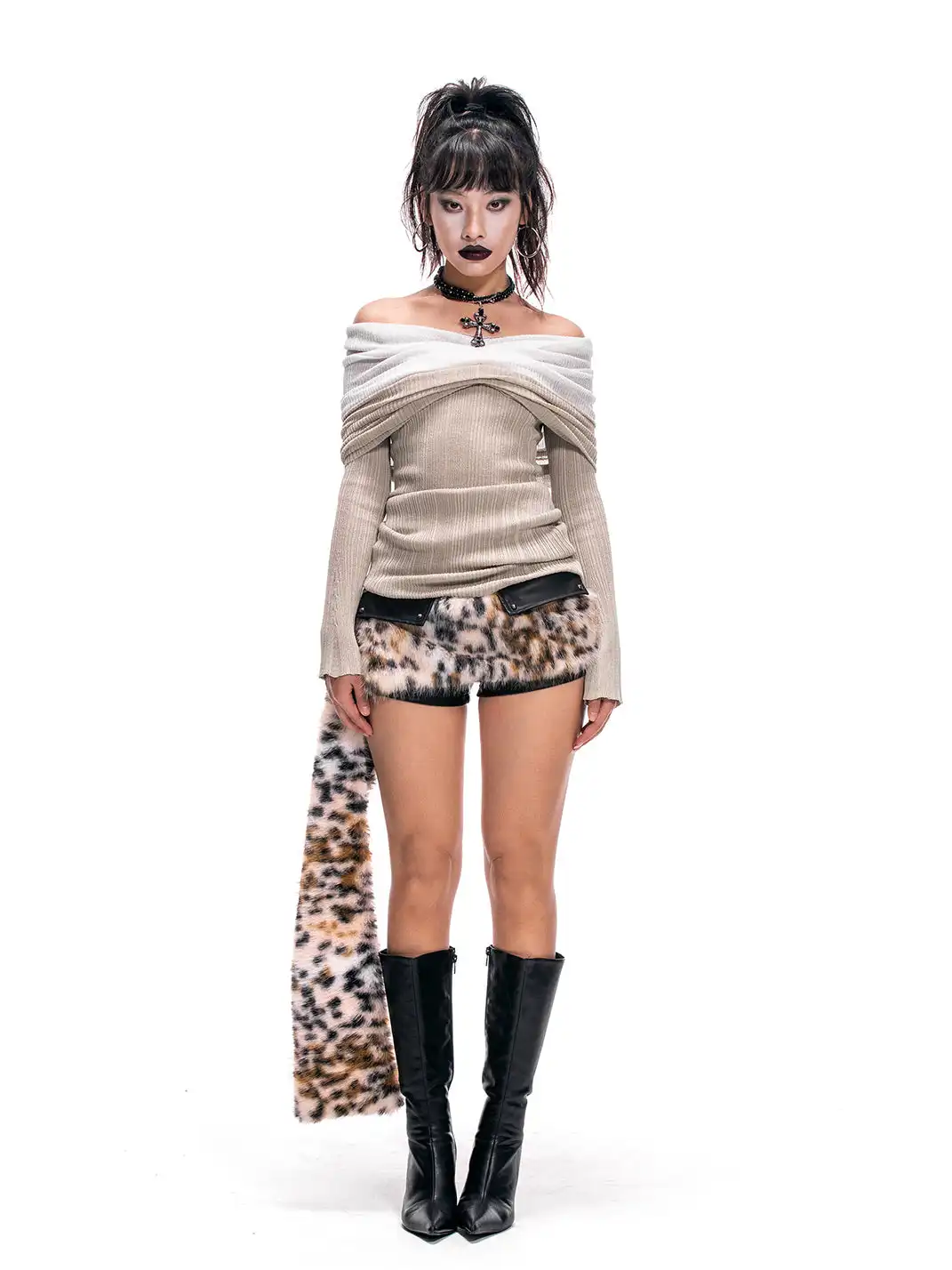 STE | Printed PU Leather Shorts + Fur Collar Belt