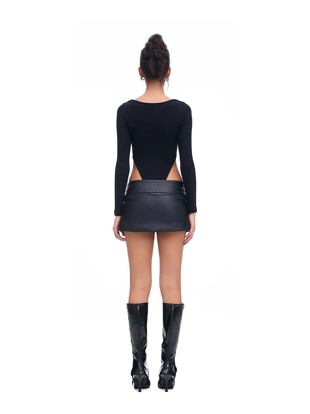 STE | Textured Slit Leather Mini Skirts