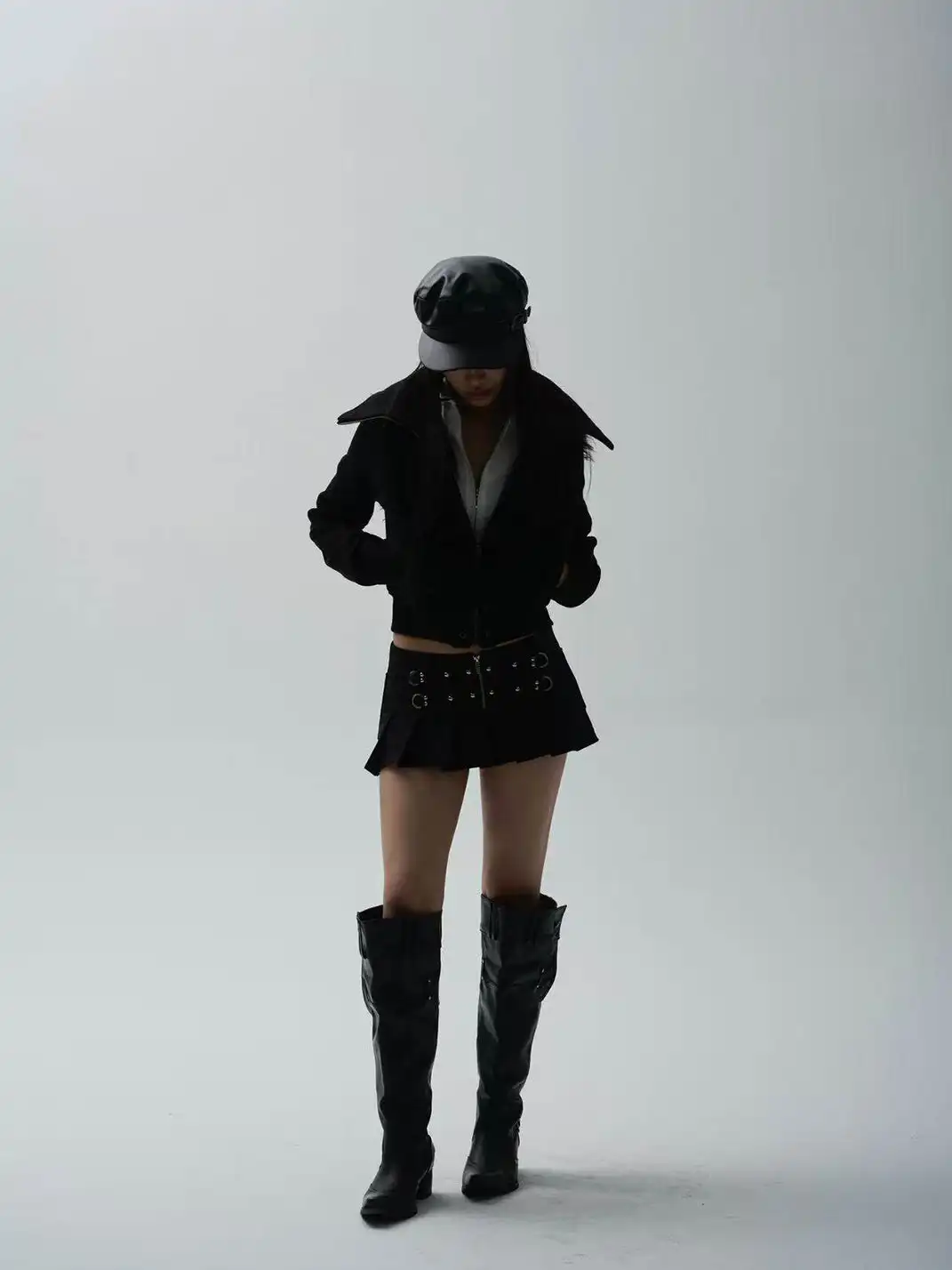 ONNASENSHI | Rivet-Decorated Zipper Pleated Skirt
