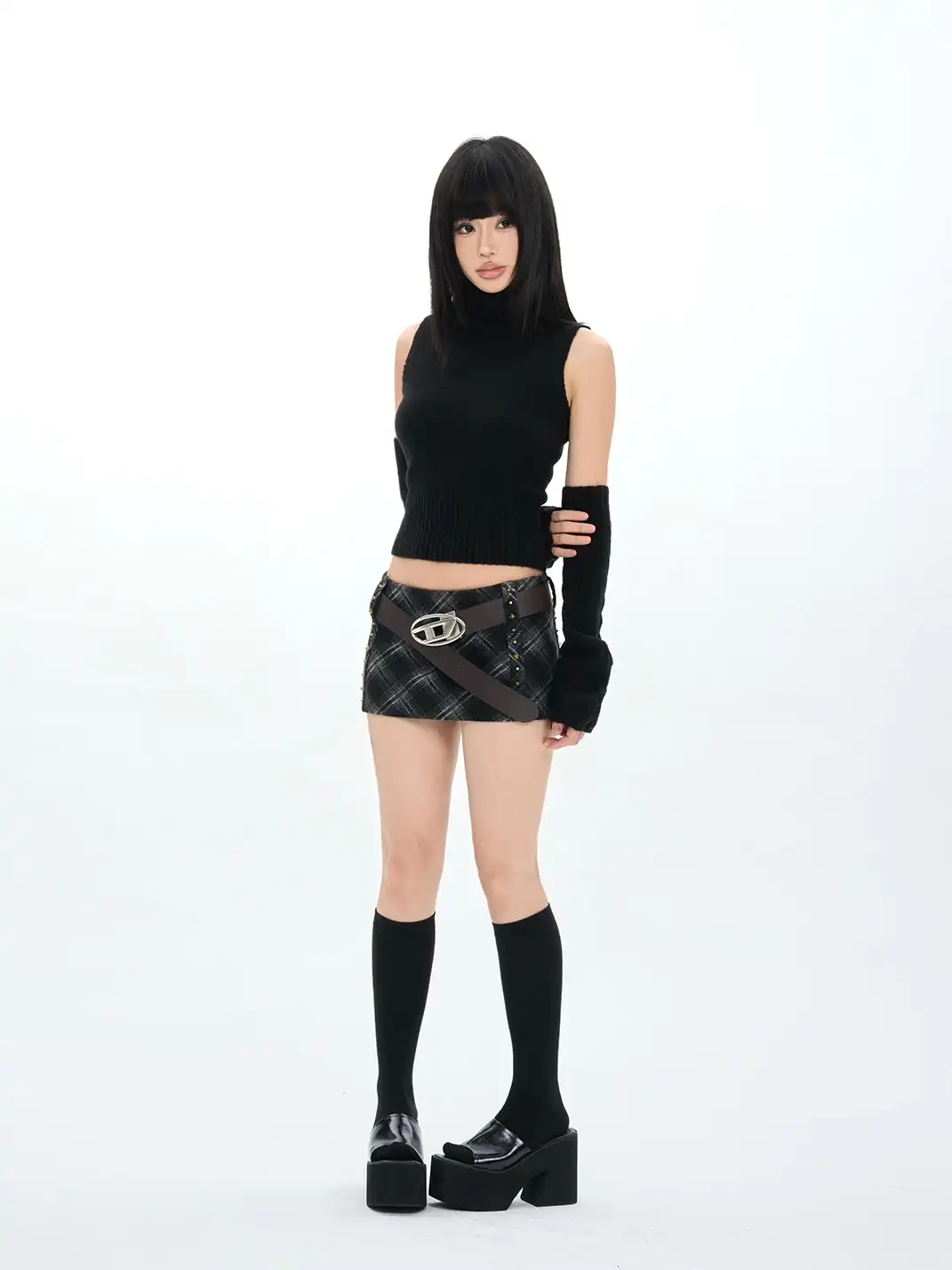 ONNASENSHI | Retro Low-Waisted Studded Plaid Pencil Skirt