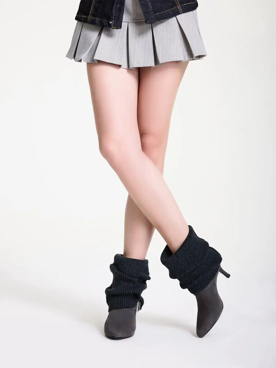 UnicornBlood | Slip-On Cow Suede Pointed-Toe Boots