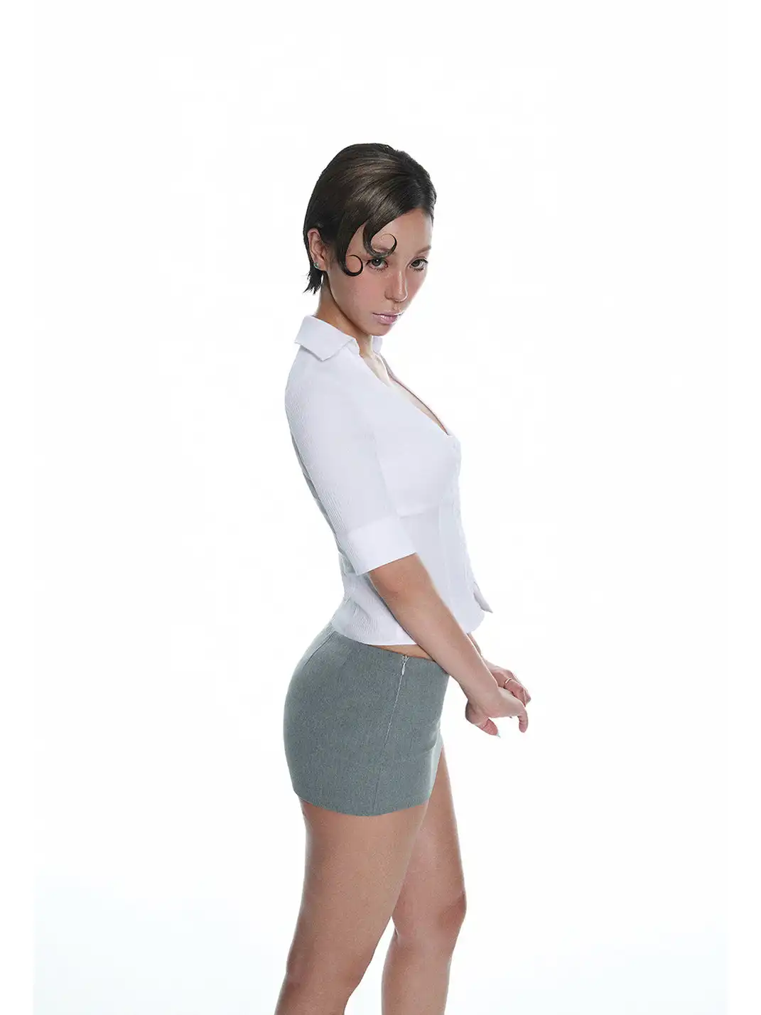 LIAN | White Fitted Short-Sleeved Shirt