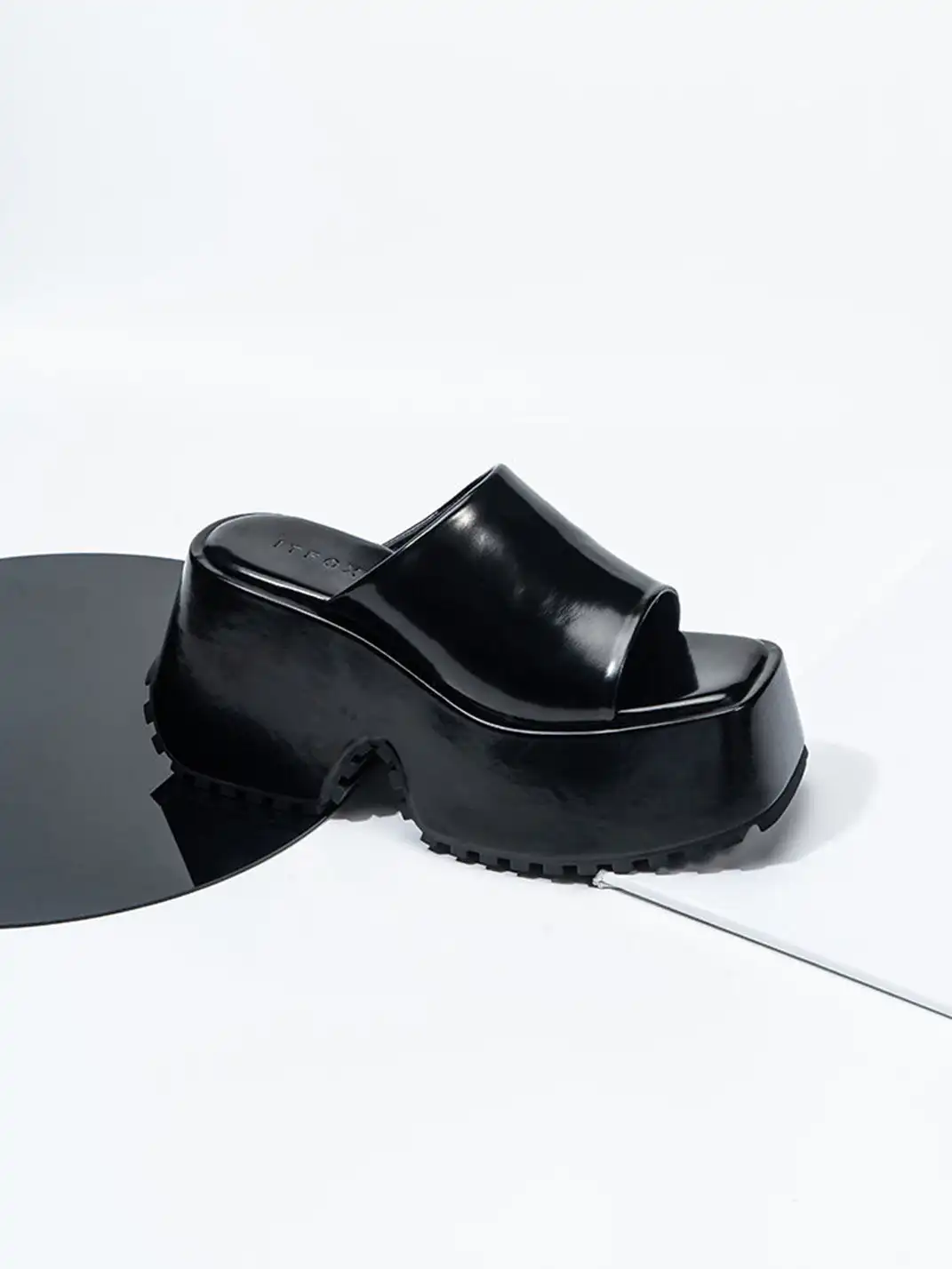 SISTER CURIE | Square-Toe Platform Denim Sandals