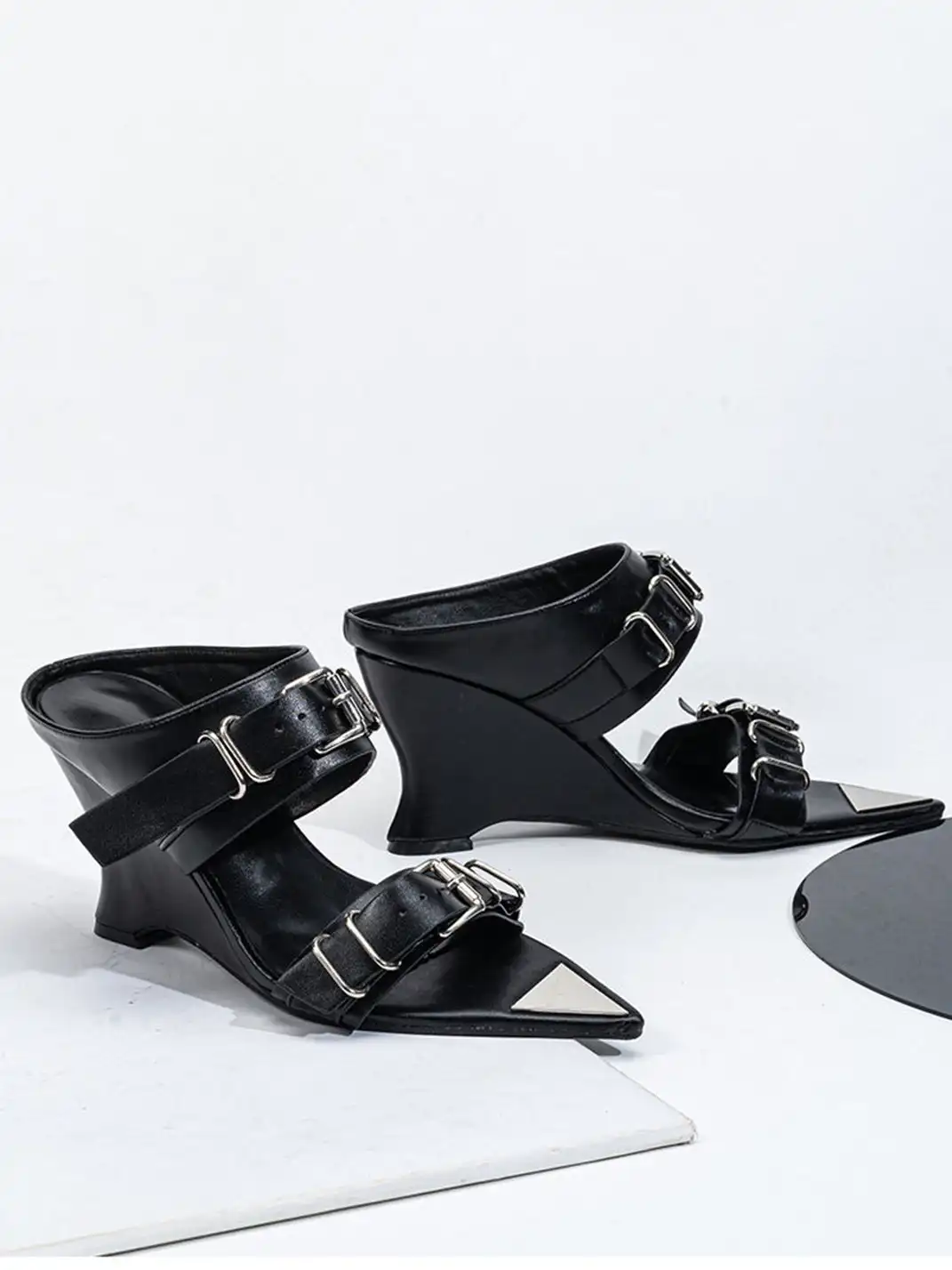 SISTER CURIE | Pointed-Toe Buckle Wedge Sandals