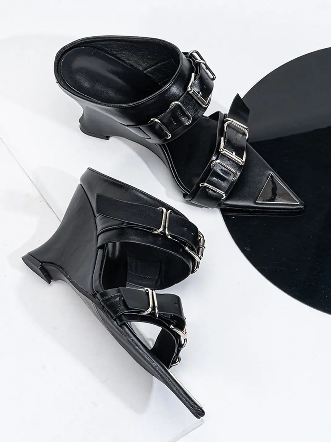 SISTER CURIE | Pointed-Toe Buckle Wedge Sandals