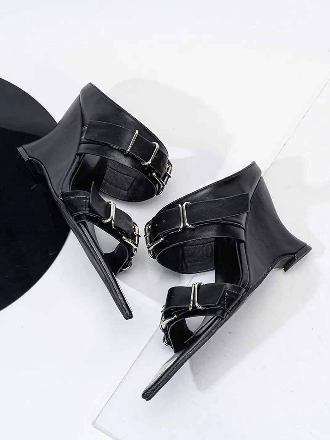 SISTER CURIE | Pointed-Toe Buckle Wedge Sandals