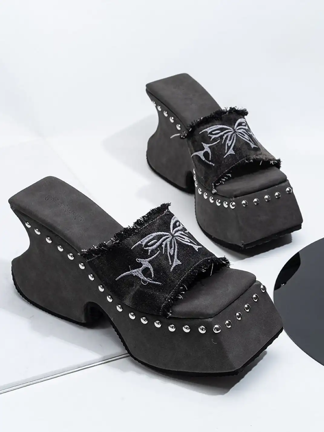 SISTER CURIE | Raw-Edged Embroidered Platform Sandals