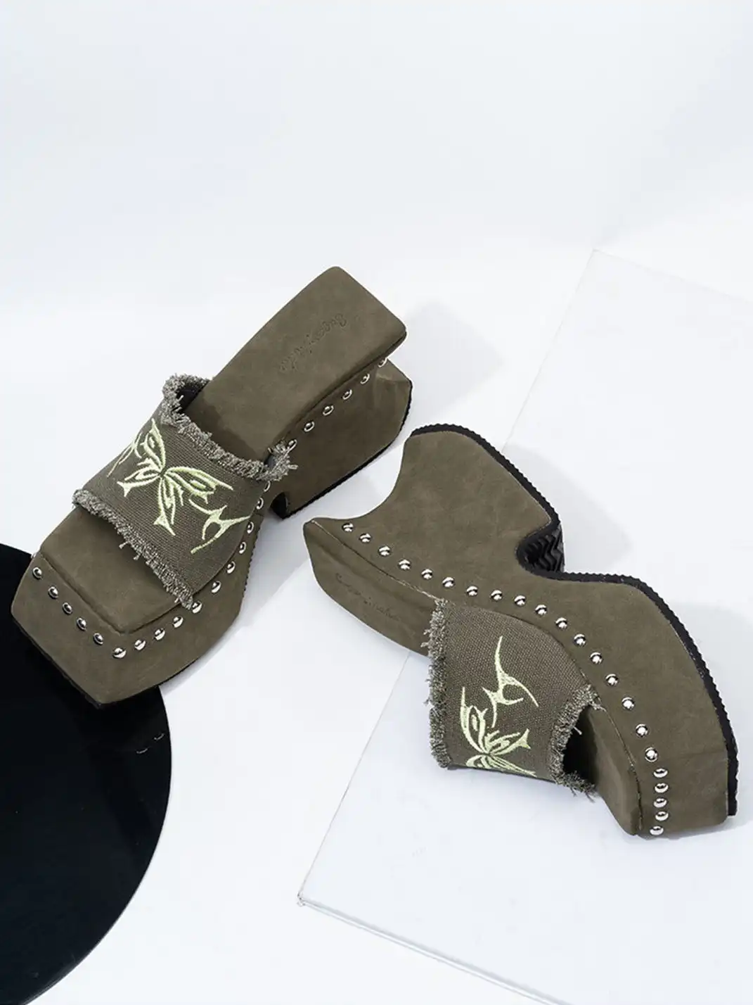 SISTER CURIE | Raw-Edged Embroidered Platform Sandals