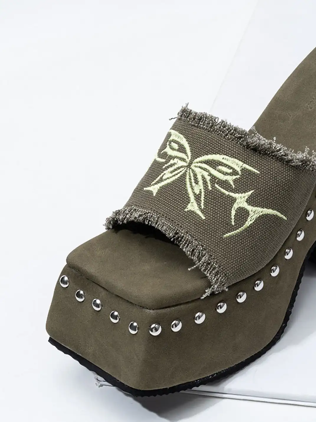 SISTER CURIE | Raw-Edged Embroidered Platform Sandals