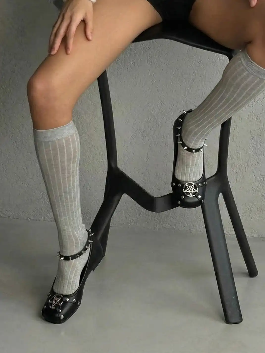 SISTER CURIE | Punk-Style Studded Flats