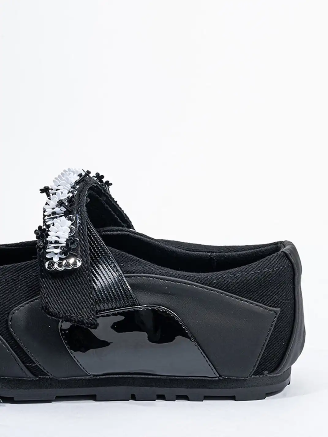SISTER CURIE | Velcro Beaded Ballet Shoes