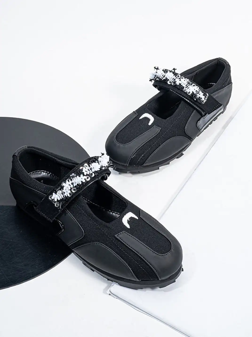 SISTER CURIE | Velcro Beaded Ballet Shoes
