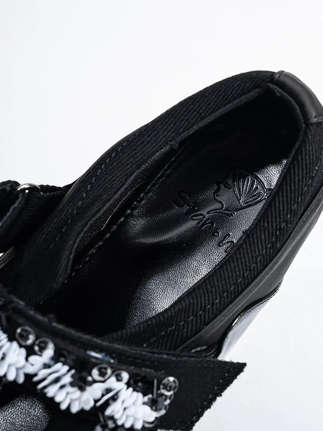 SISTER CURIE | Velcro Beaded Ballet Shoes