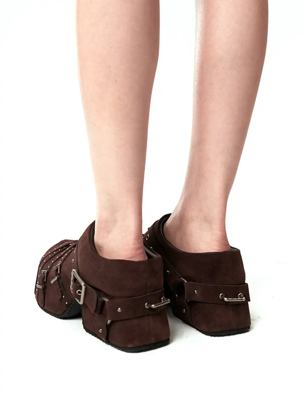 Arcadiagyal | Strappy Rivet Closed-Toe Slippers