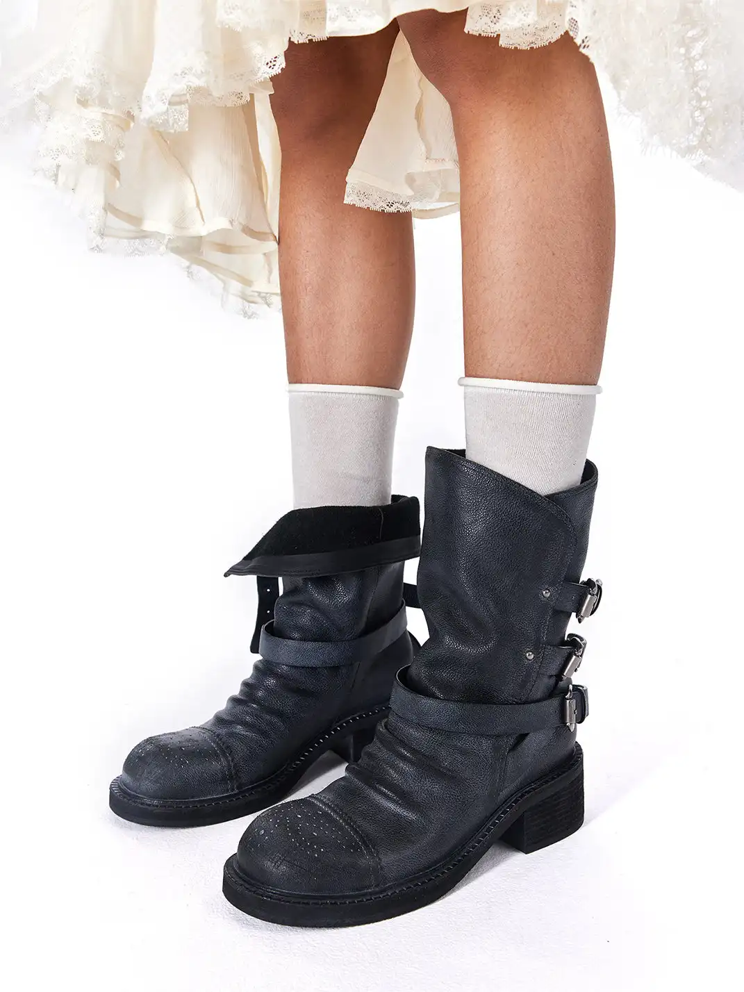 Arcadiagyal | Distressed Vintage Ankle Boots