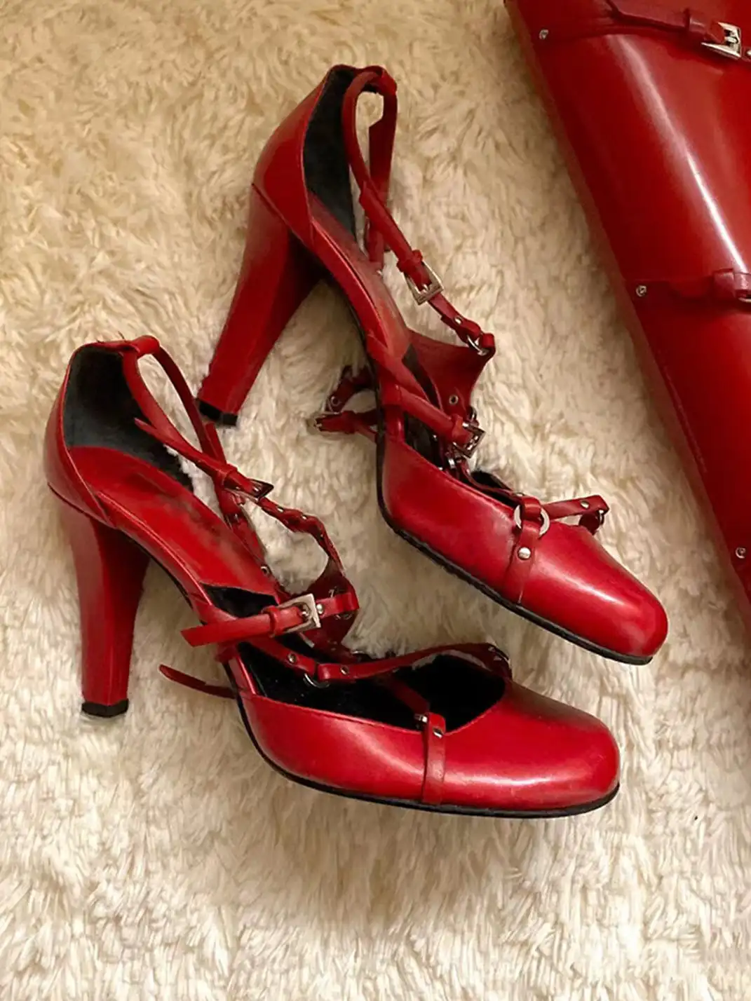 9HAO | Round-Toe Cross-Strap High-Heeled Sandals