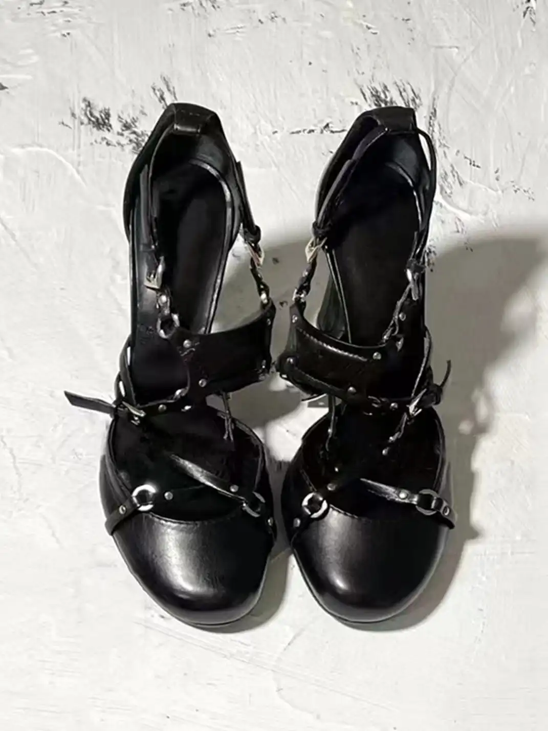 9HAO | Round-Toe Cross-Strap High-Heeled Sandals