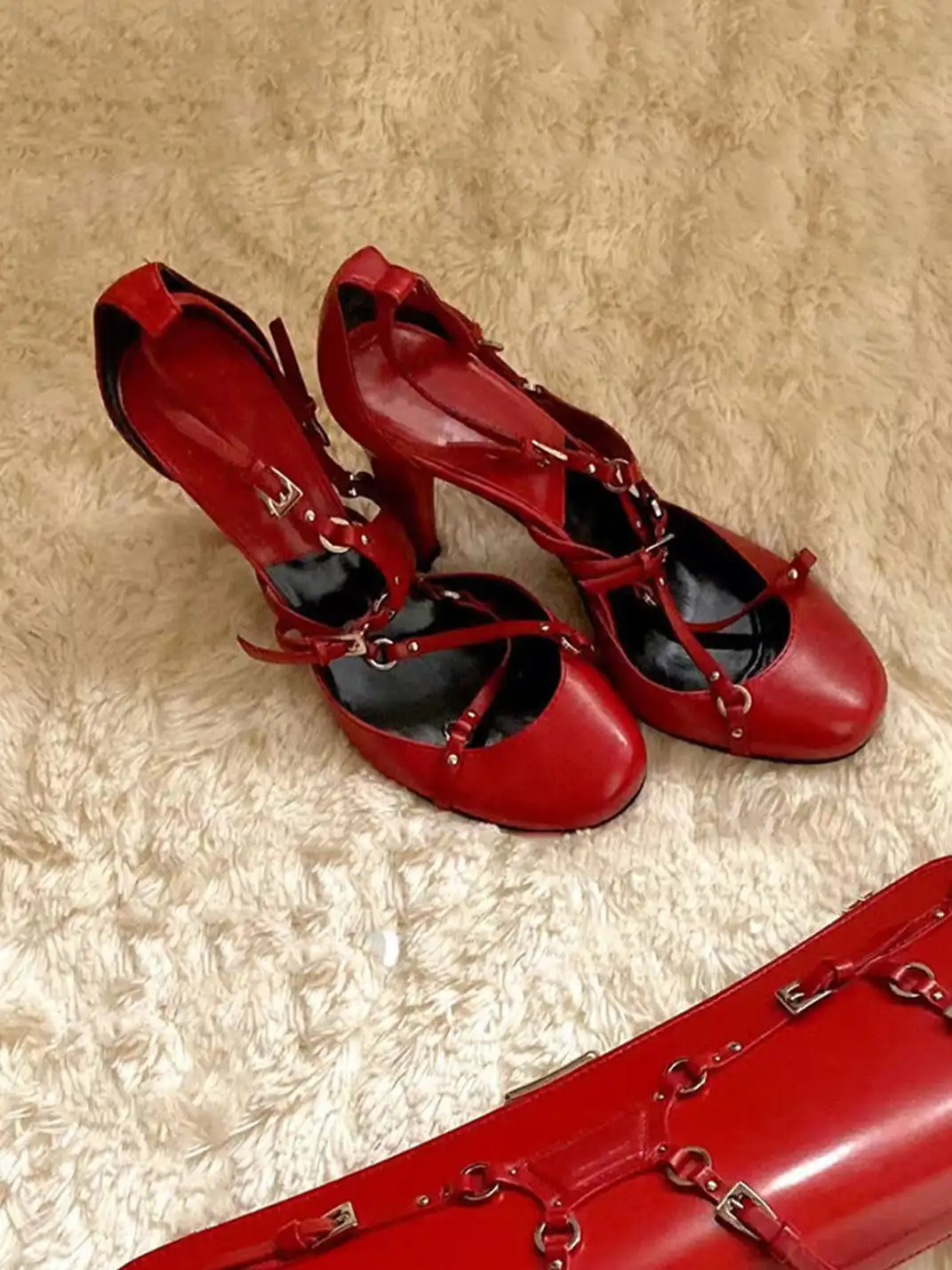 9HAO | Round-Toe Cross-Strap High-Heeled Sandals