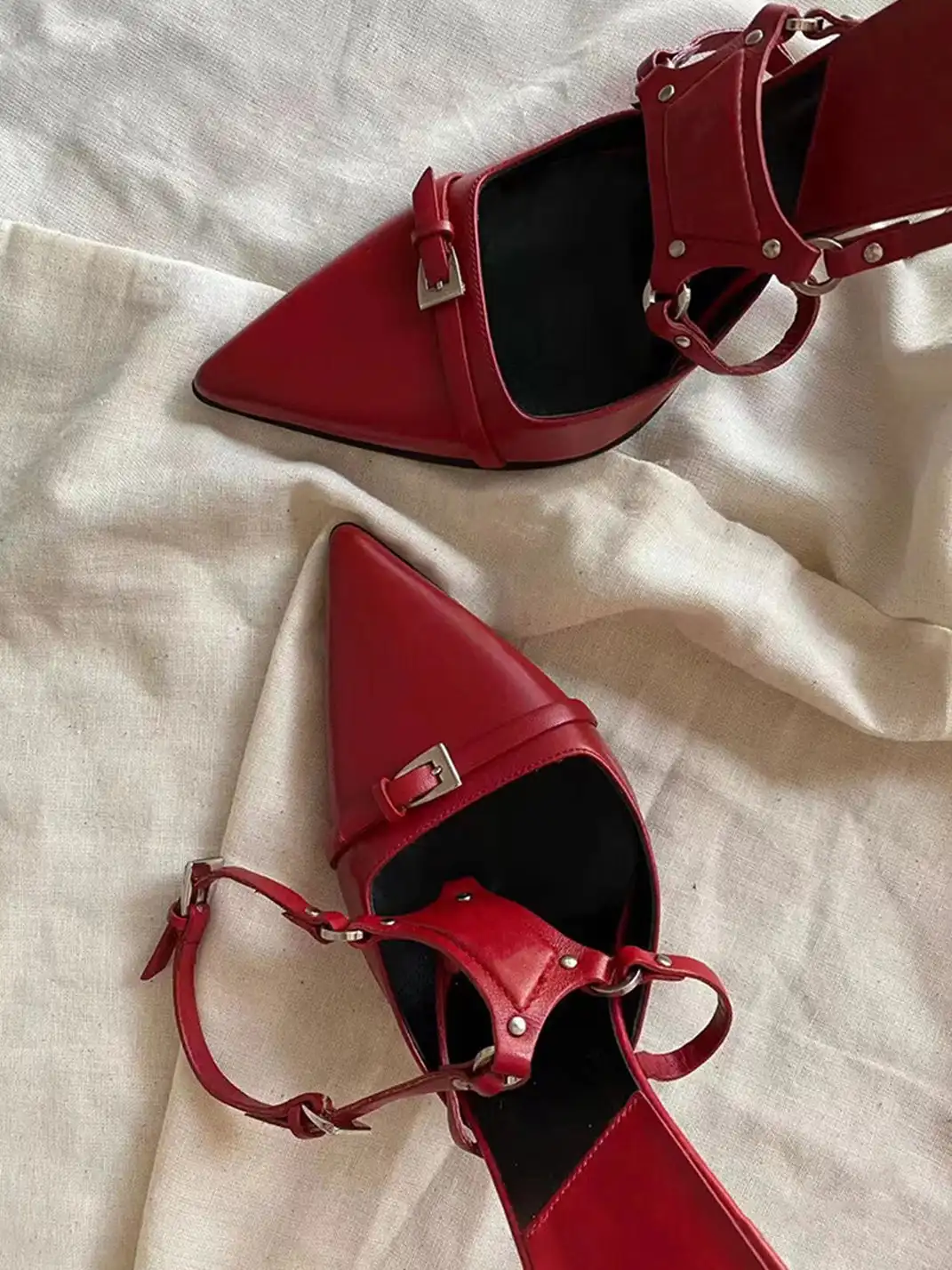 9HAO | Strappy Pointed-Toe High-Heeled Sandals