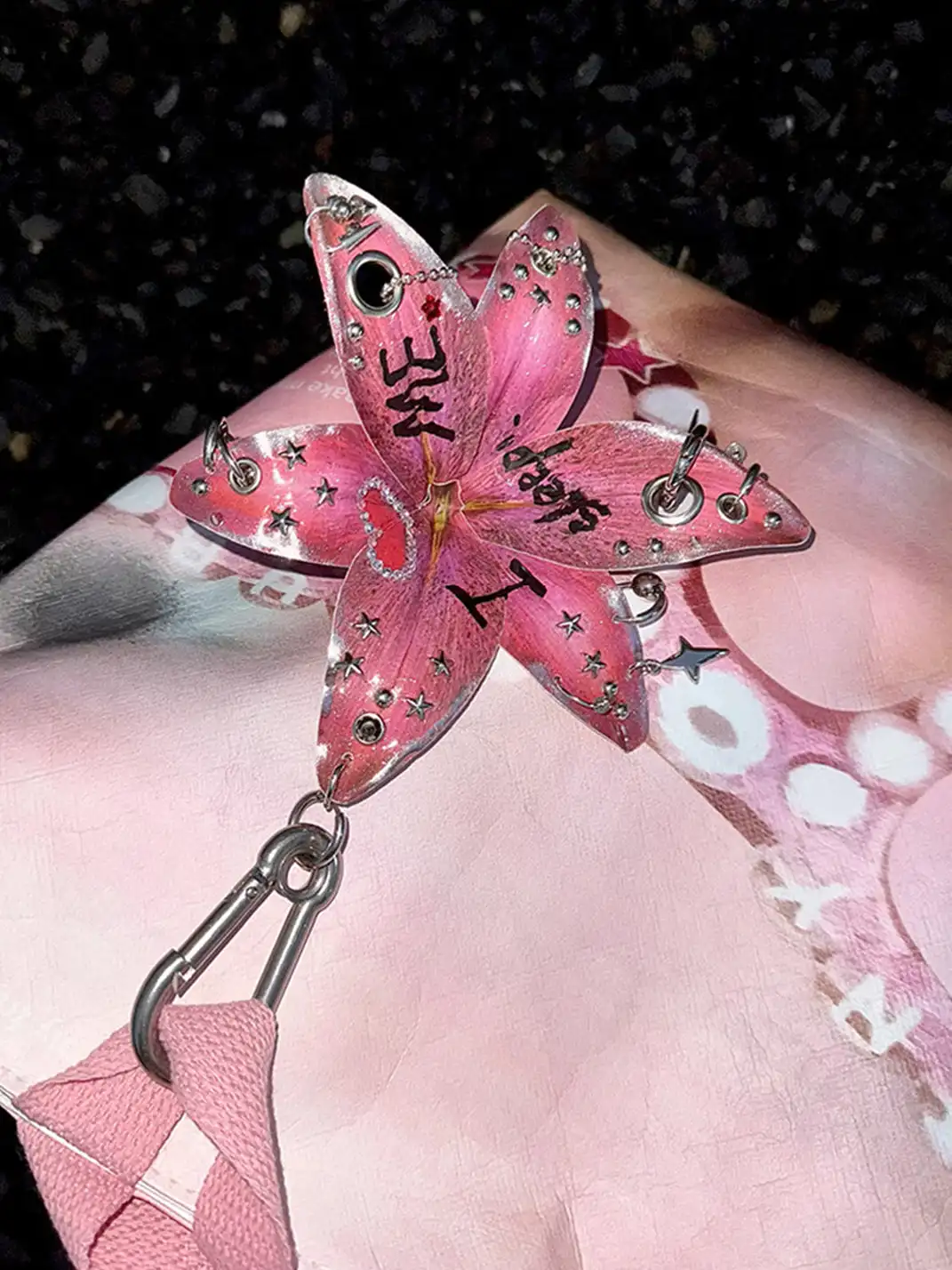 XIII STORE | Handmade Iris Flower Pendant