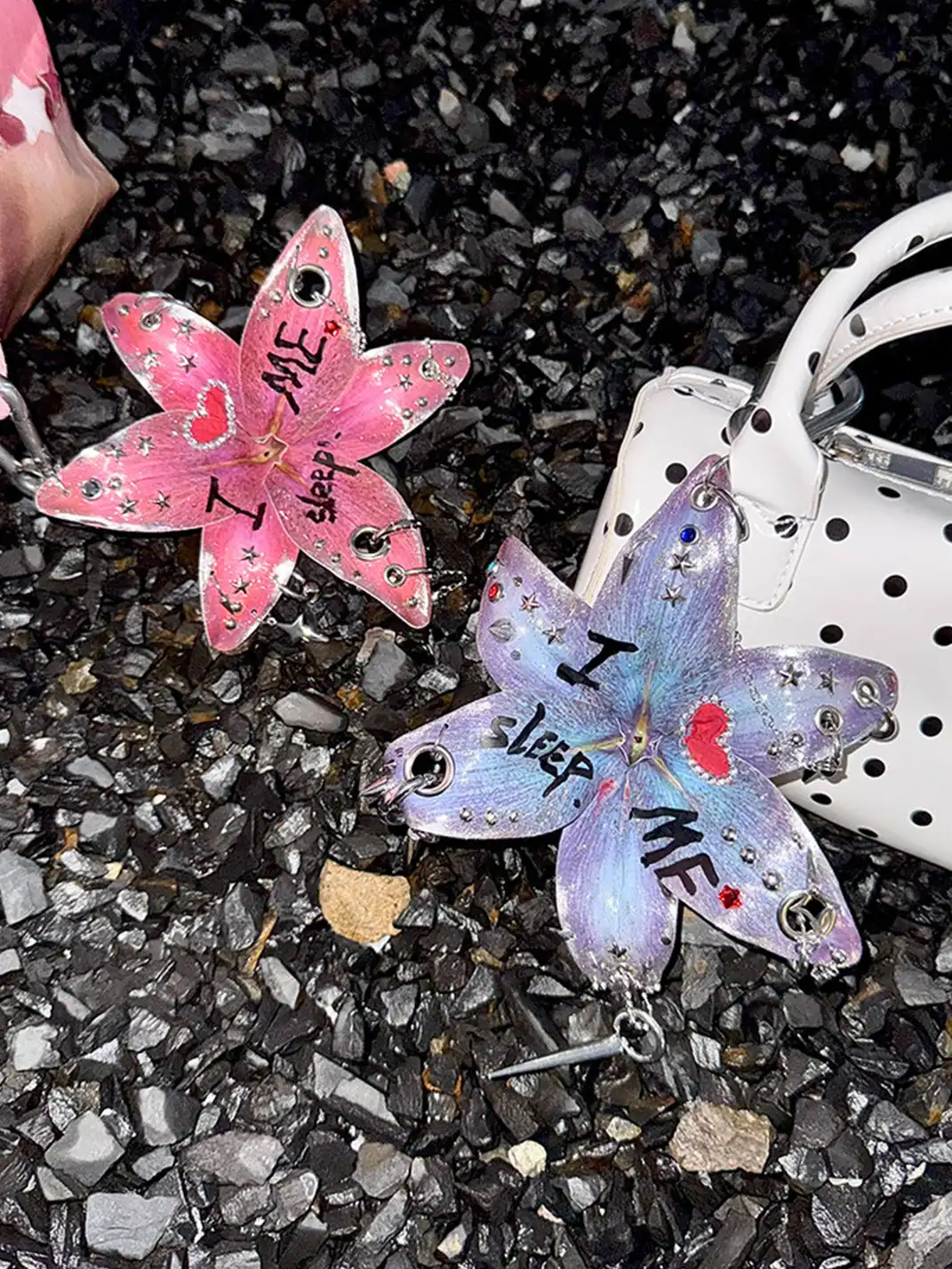 XIII STORE | Handmade Iris Flower Pendant