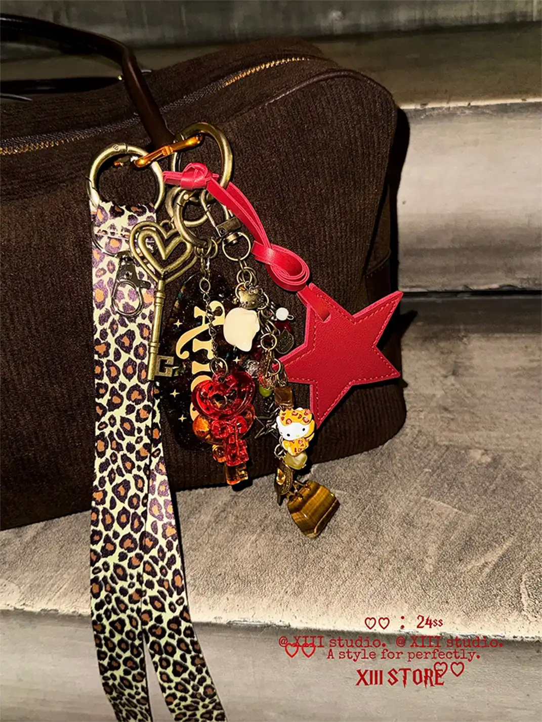 XIII STORE | Five-Pointed Star Leopard Print Sweater Chain