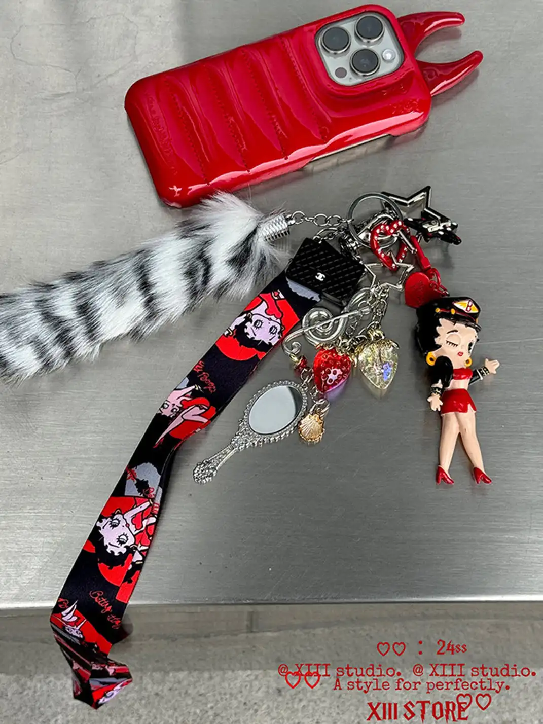 XIII STORE | Plush Betty Keychain