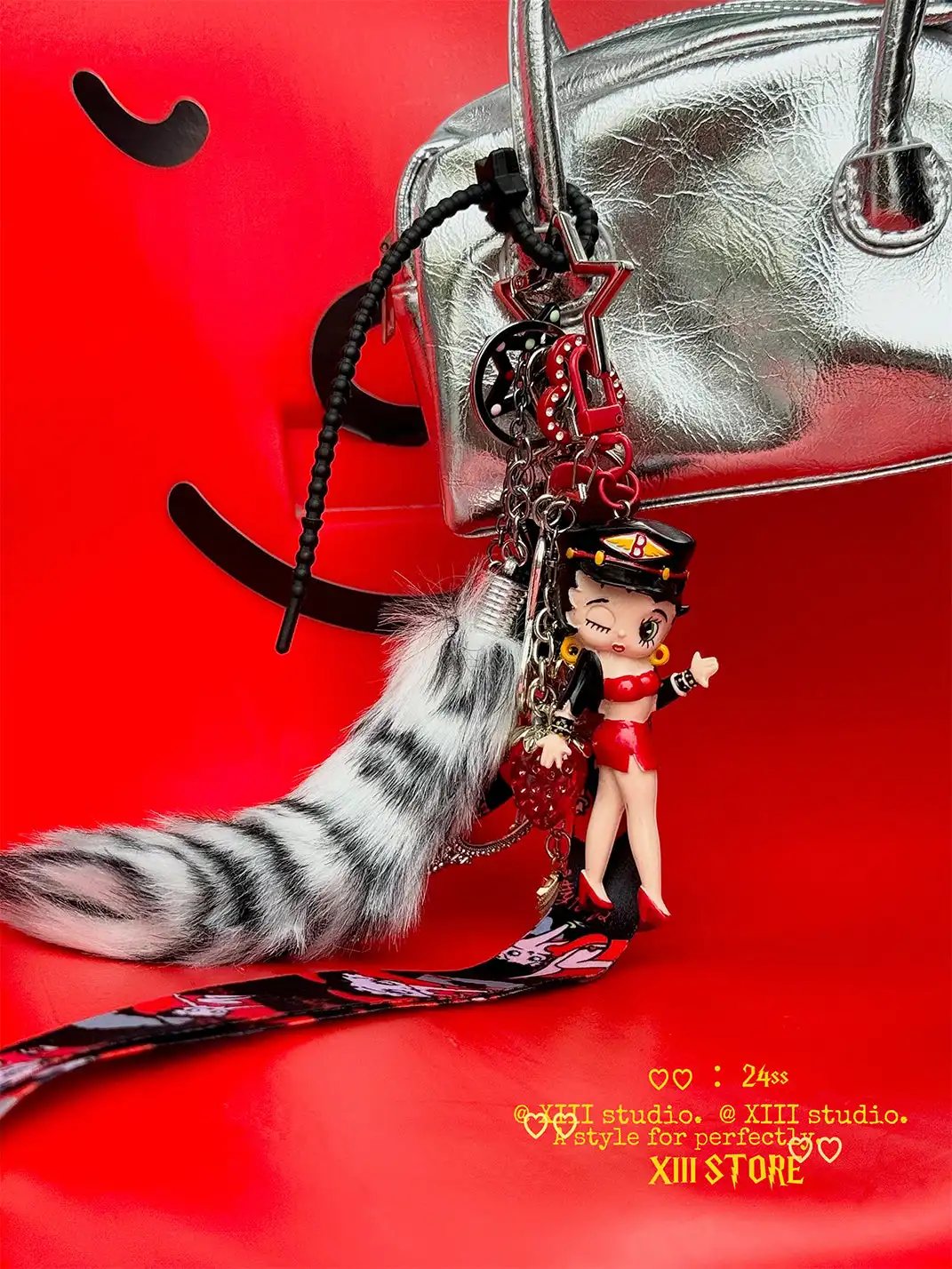 XIII STORE | Plush Betty Keychain