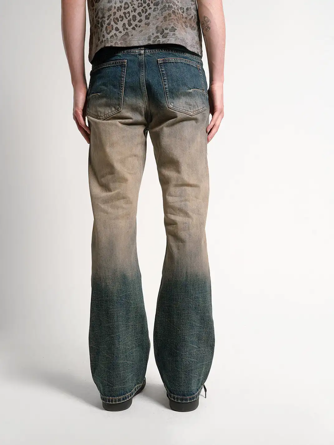 noEmosen | Gradient Mud-Dyed Flared Jeans