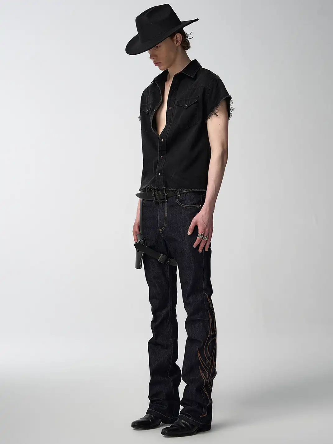 noEmosen | Totem Chain Embroidered Jeans
