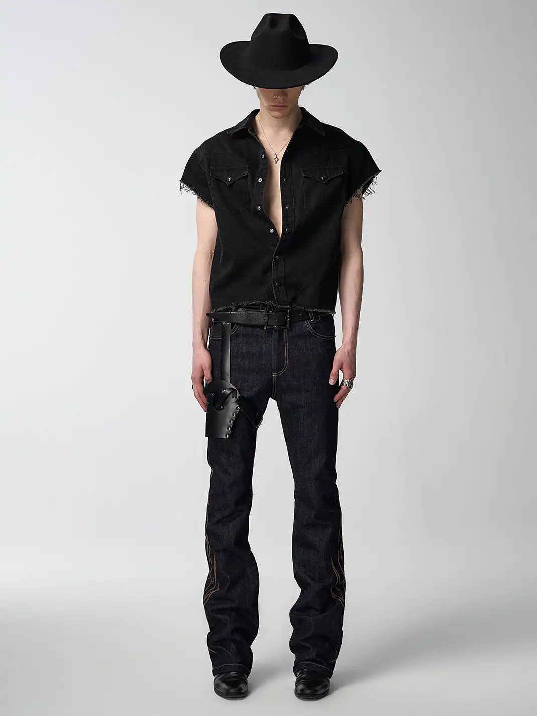 noEmosen | Totem Chain Embroidered Jeans
