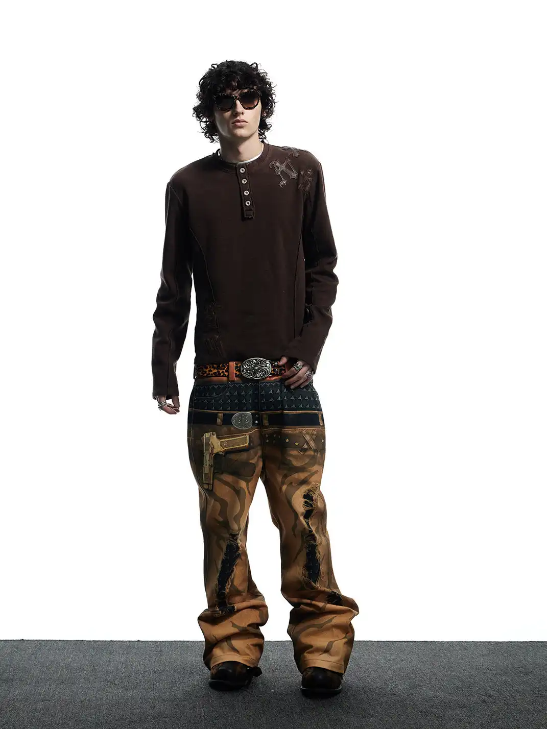 DND4DES | Retro Henley Collar Appliqué Long-Sleeve T-Shirt