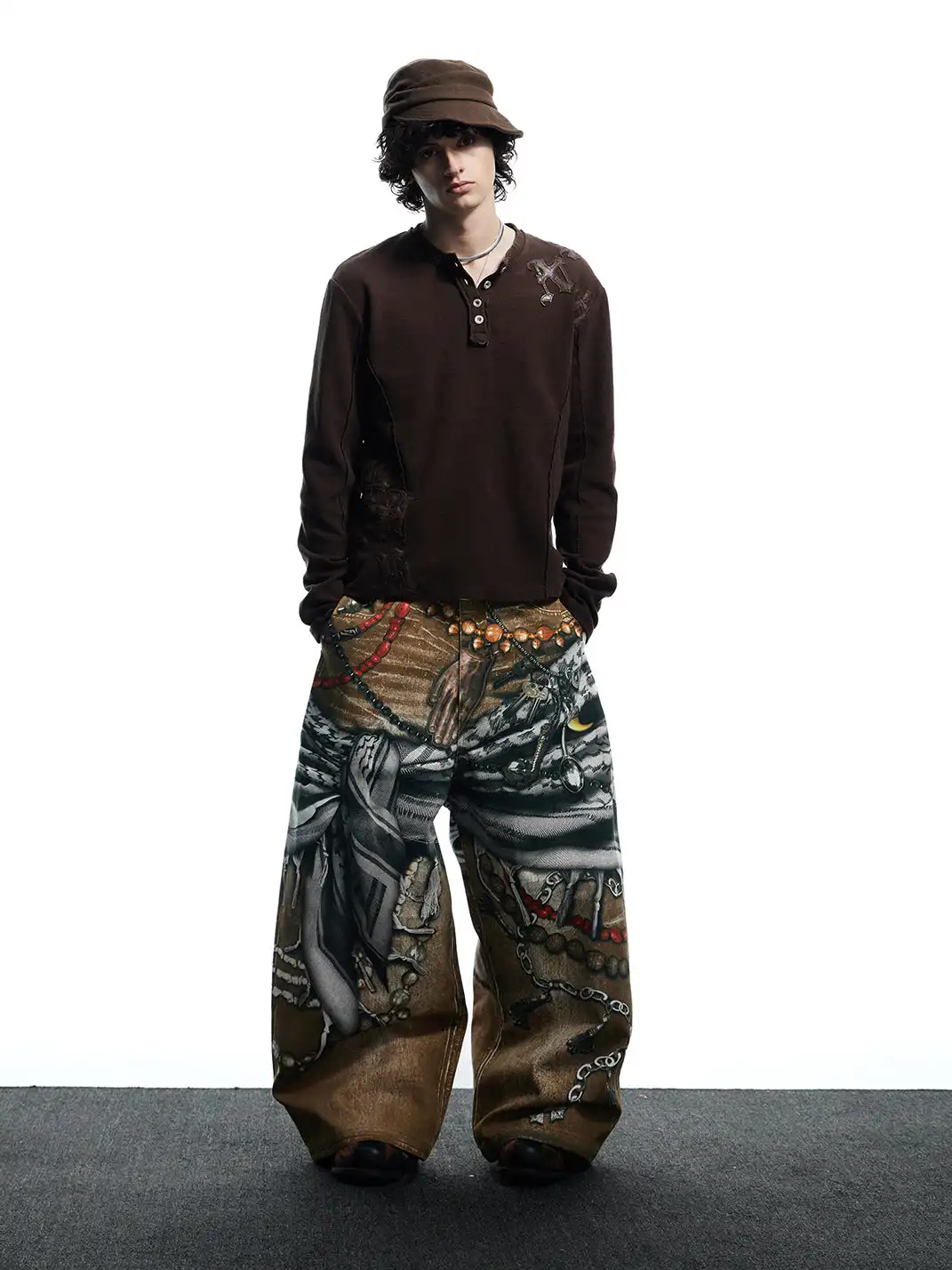 DND4DES | Retro Henley Collar Appliqué Long-Sleeve T-Shirt