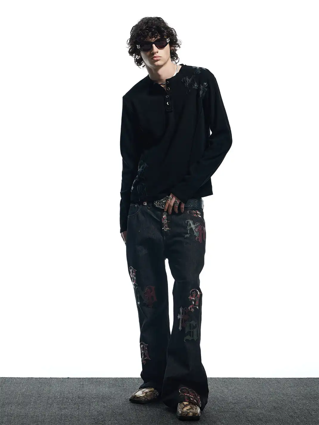 DND4DES | Retro Henley Collar Appliqué Long-Sleeve T-Shirt