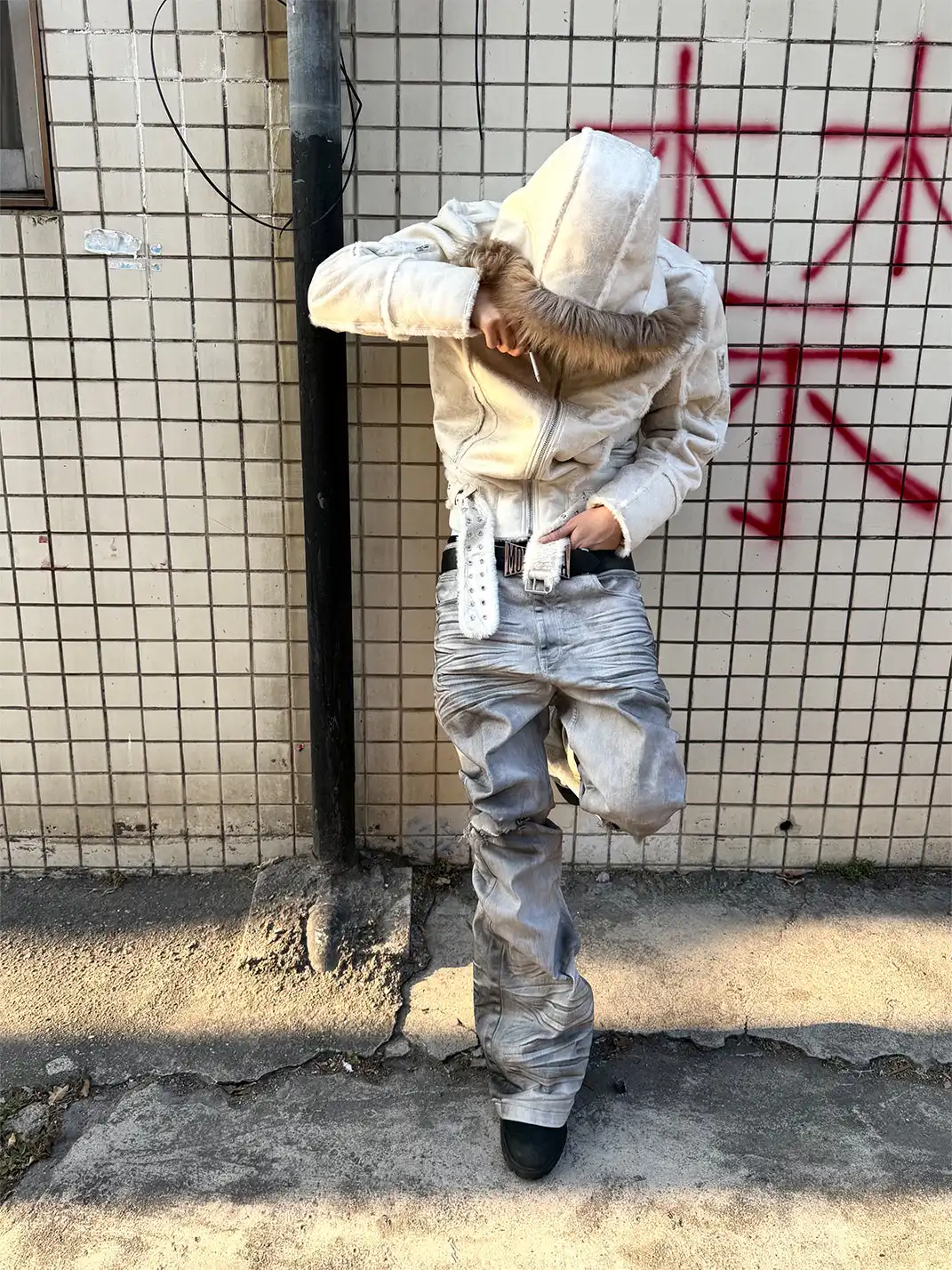 GOJOYJINNI | Dirty Distressed Whiskered Jeans