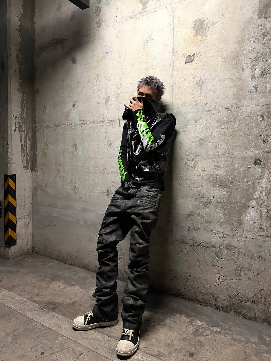 GOJOYJINNI | Irregularly Shaped Shiny Stand-Up Collar Leather Vest