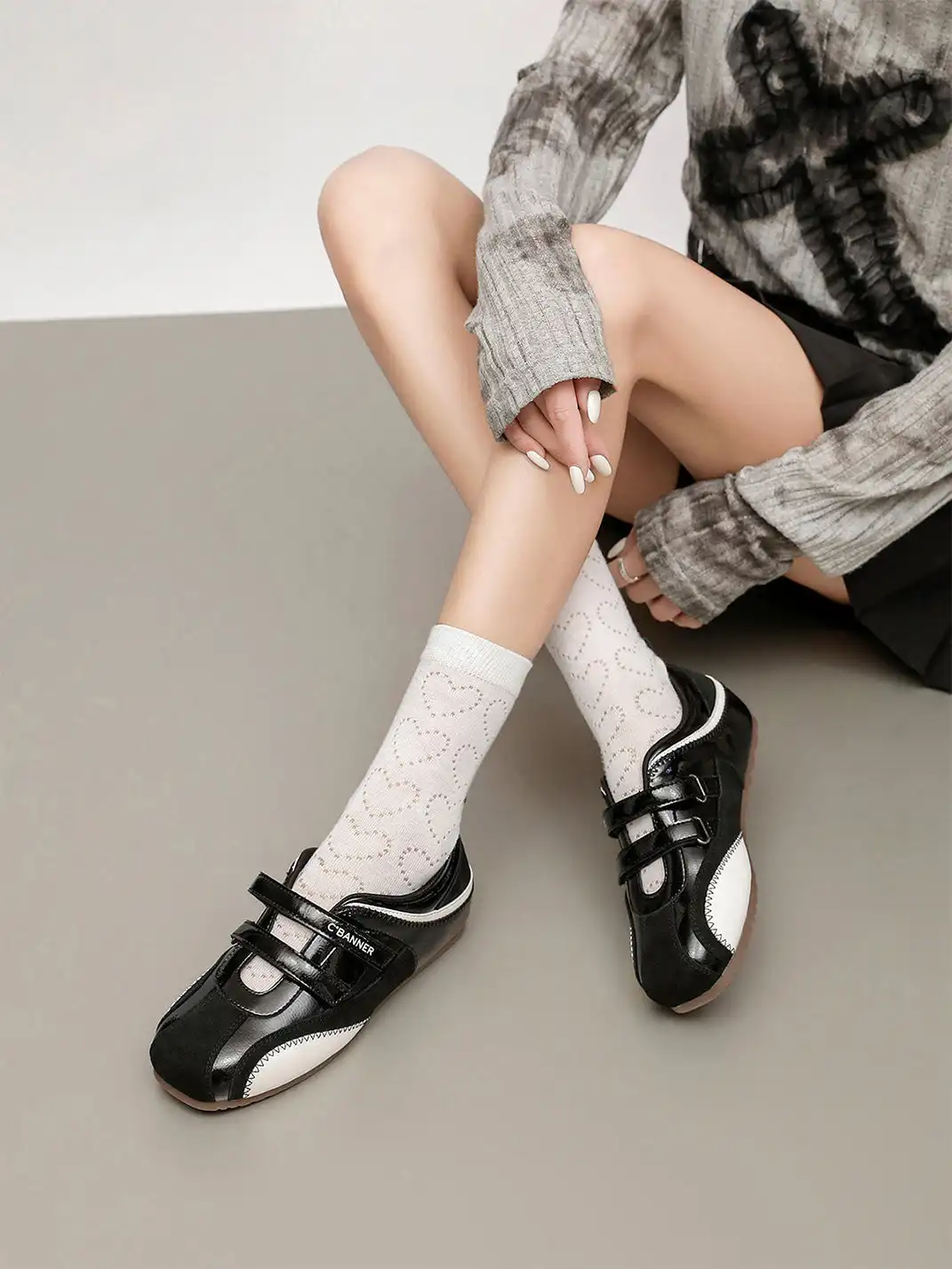 C.BANNER | Velcro Low-Cut Ballet Flats